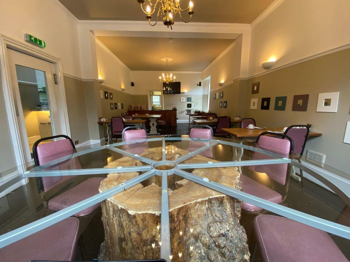 Auld Mill House Hotel 던펌린 외부 사진